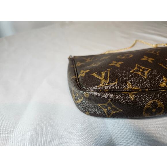 Louis Vuitton Pochette Accessoires Shoulder Bag Brown LV Monogram - Picture 5 of 15